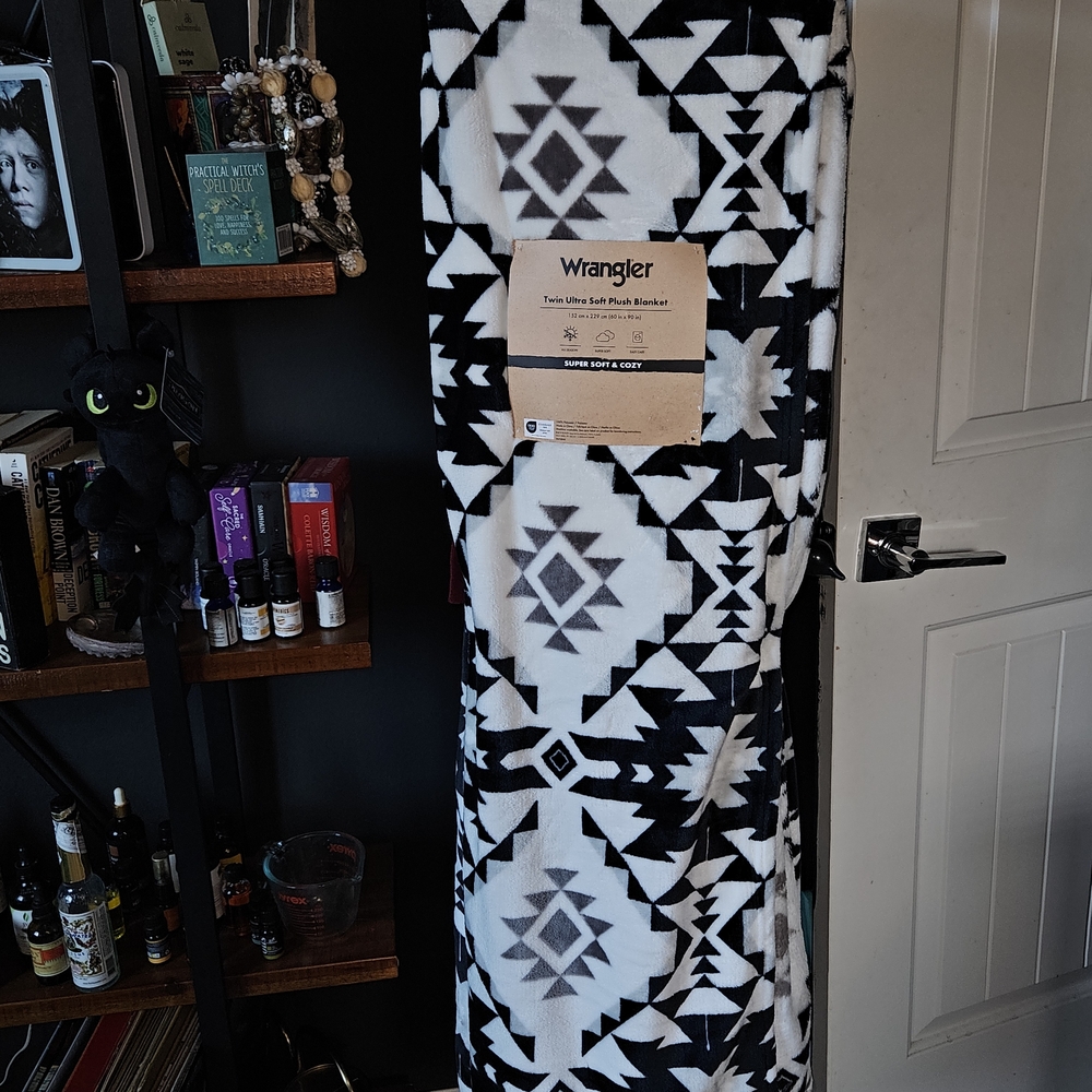 Wrangler Black and White Plush Blanket